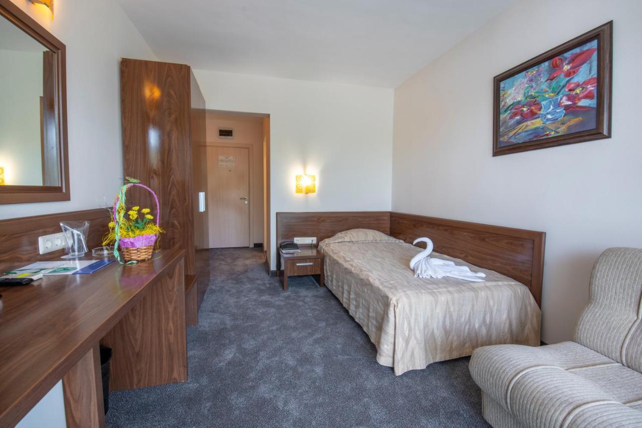 Glarus Hotel 4*